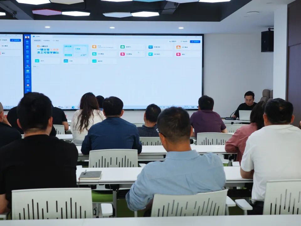 錨定目標 聚力攻堅丨鴻灌環境召開2025年 一季度工作會議(圖24)